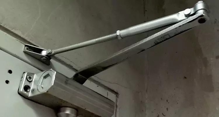 Door Closer Parallel Arm Installation in Vero Beach South, FL