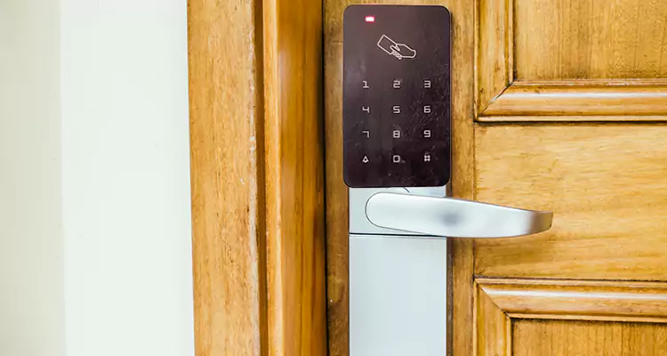 Keyless Hotel Door Locks Repair in Vero Beach South, FL